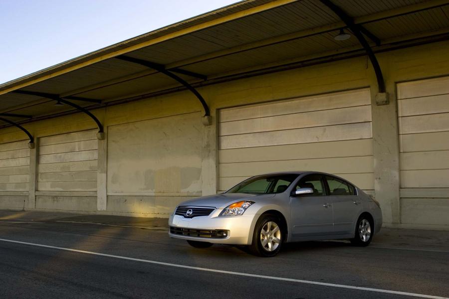  Nissan Altima V6 2007 года  (фото 28 из 37)